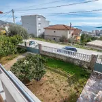 Roan Lejlighed Sarandë