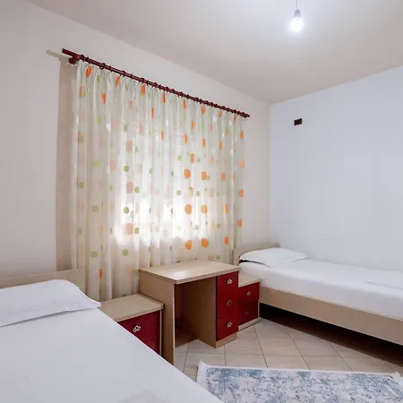 Roan * Sarandë