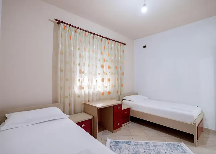 Roan * Sarandë